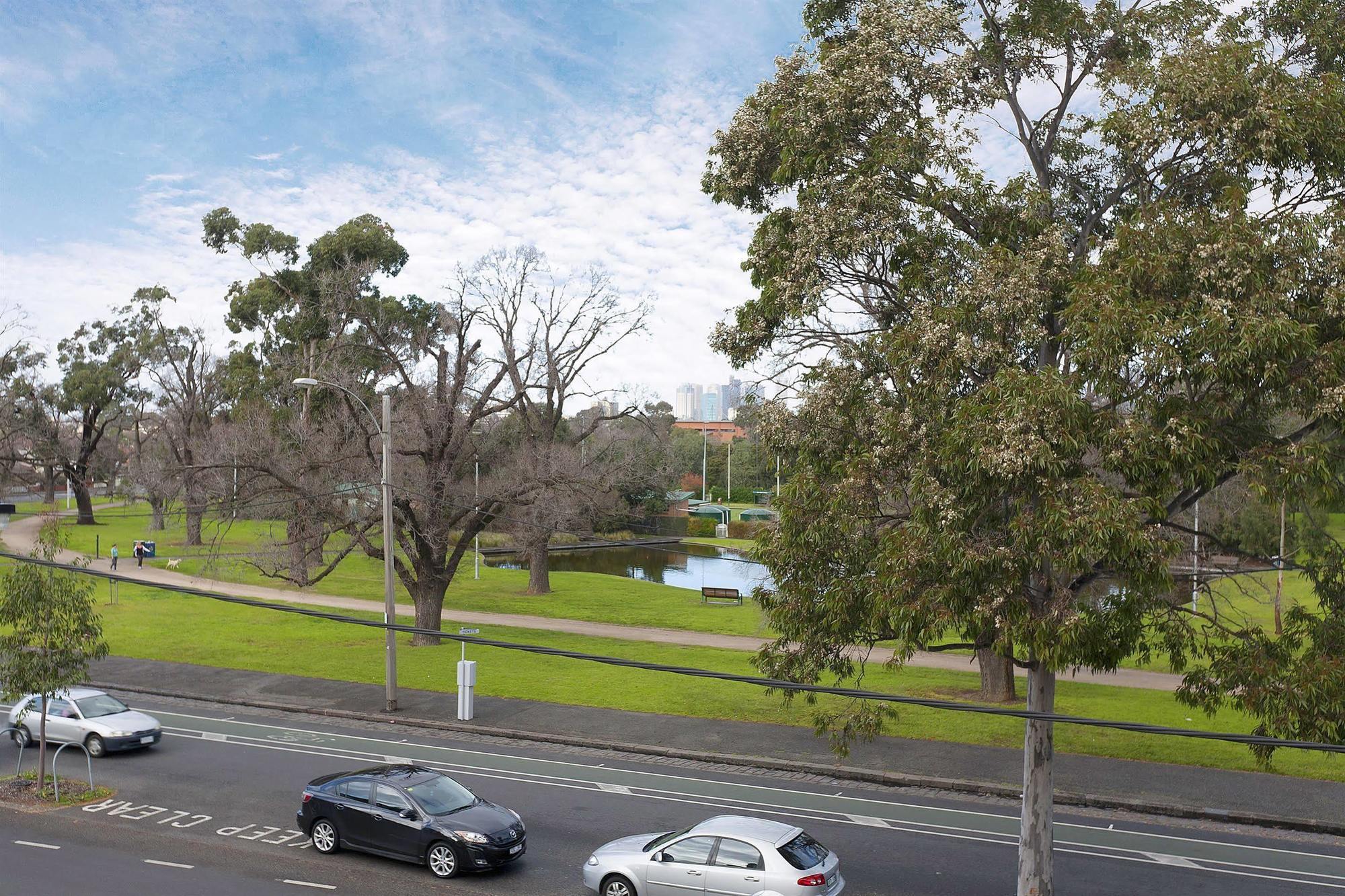 Melbourne'S Princes Park Hotel エクステリア 写真